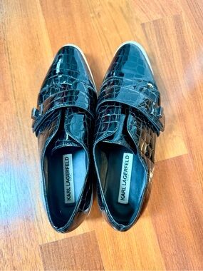 Karl Lagerfeld Black Croc-Embossed Patent Leather Loafers